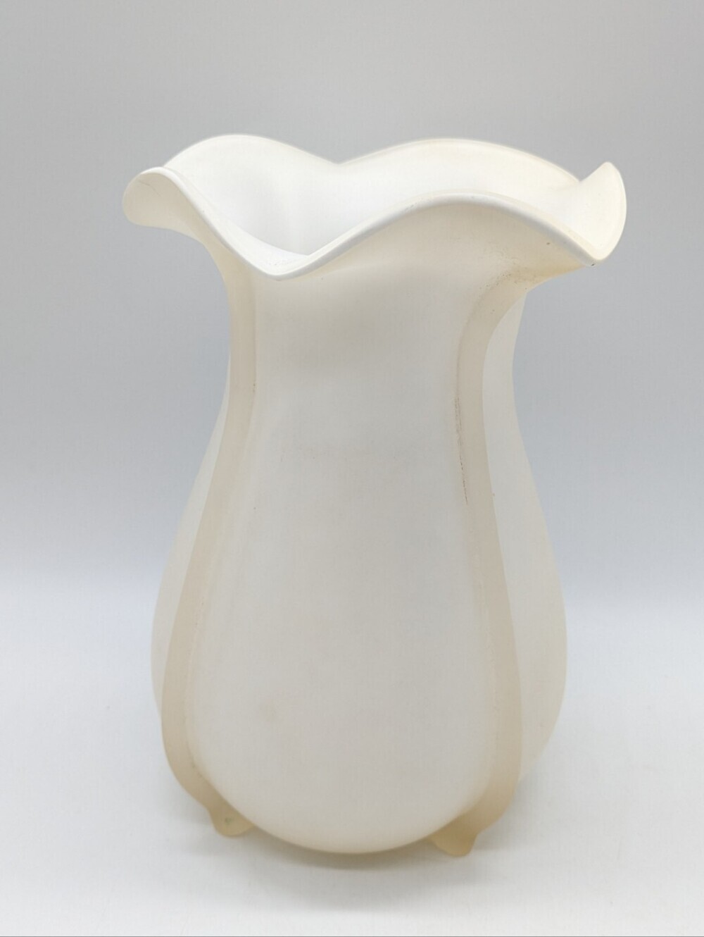 Vintage Cream Off White Glass Scalloped Edge Vase